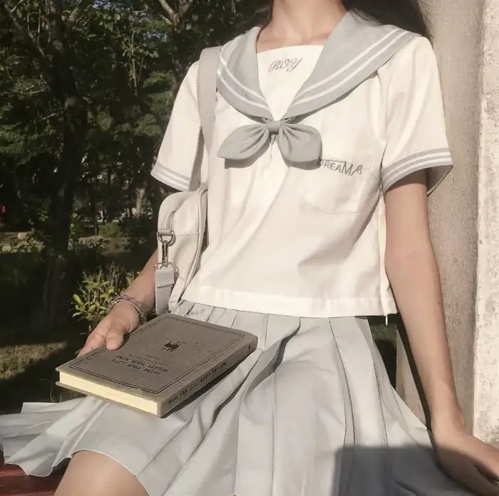 什么我成了天下第一枭雄